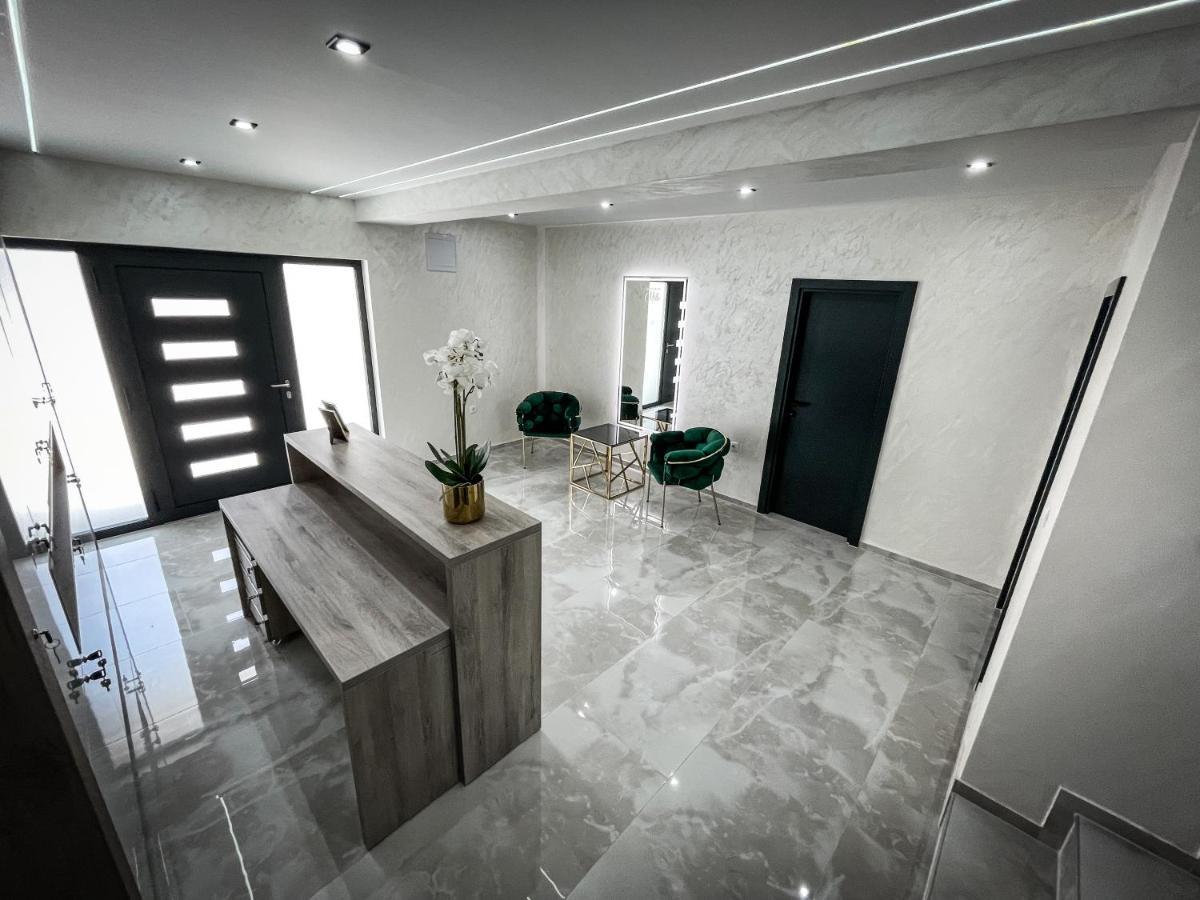 Apartmani Mila ลัคตาชิ ภายนอก รูปภาพ