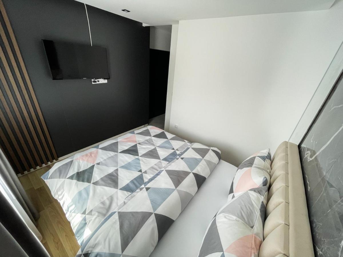Apartmani Mila ลัคตาชิ ภายนอก รูปภาพ