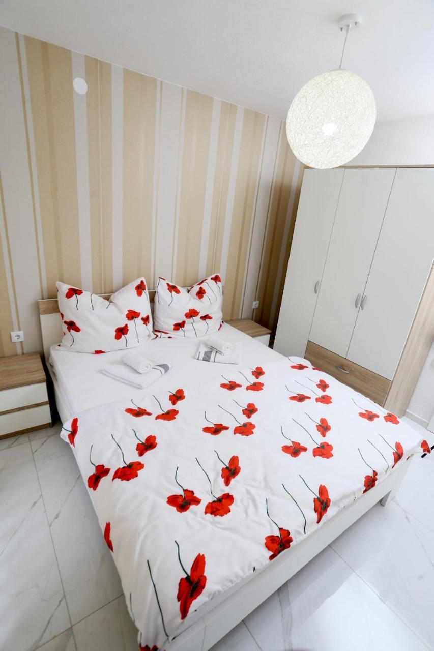 Apartmani Mila ลัคตาชิ ภายนอก รูปภาพ