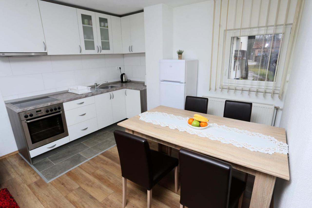 Apartmani Mila ลัคตาชิ ภายนอก รูปภาพ