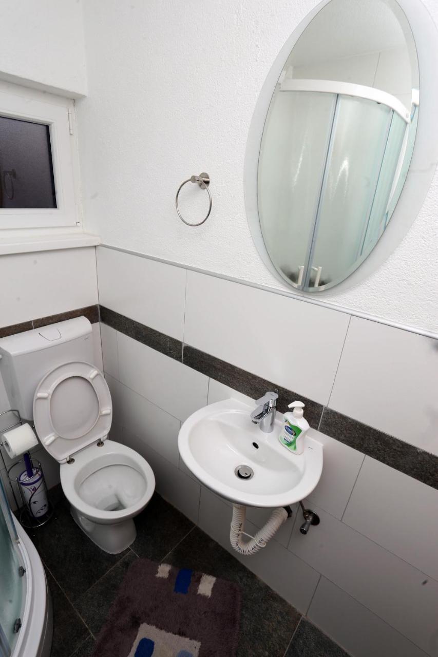 Apartmani Mila ลัคตาชิ ภายนอก รูปภาพ