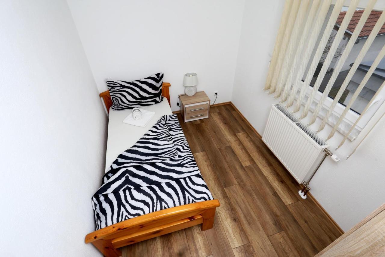 Apartmani Mila ลัคตาชิ ภายนอก รูปภาพ